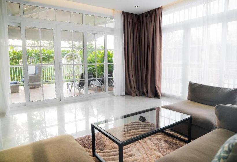 חדר דלוקס נוף לים, White Boutique Hotel & Residences