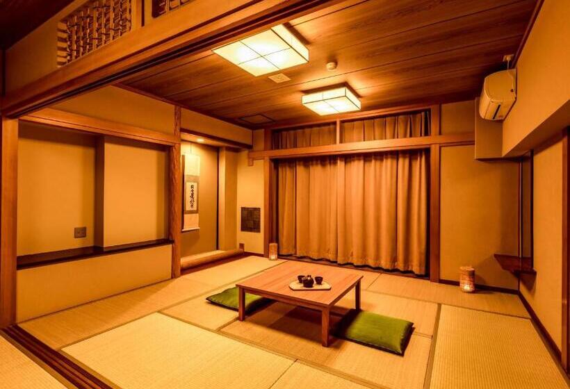 家庭间, Taoya Shirahama Senjyo