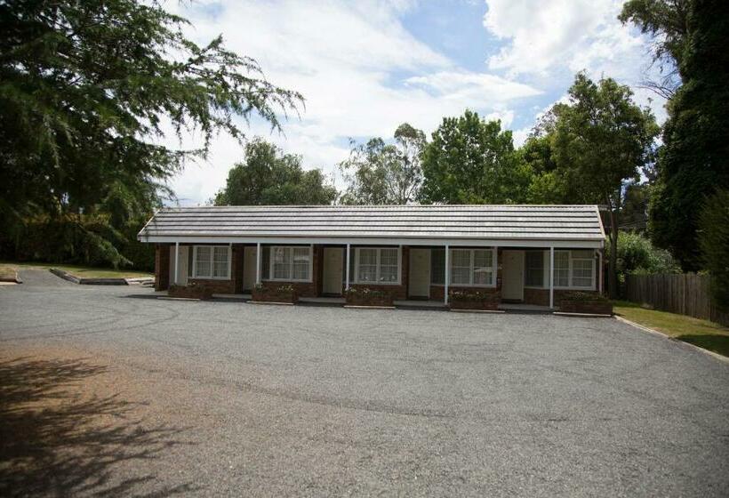 חדר קומפורט, Oxley Motel