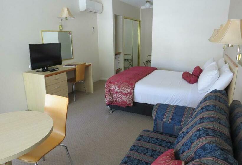 חדר קומפורט, Oxley Motel