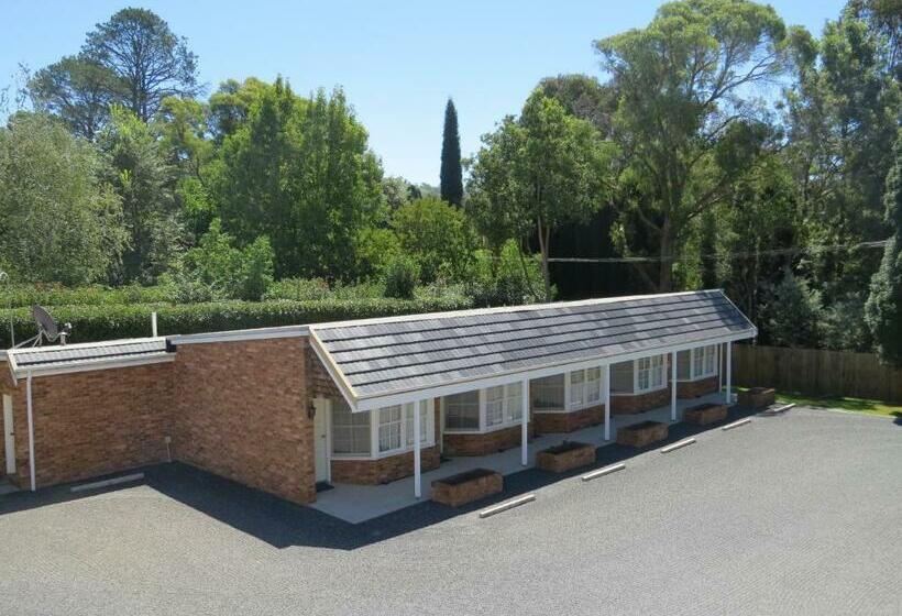 חדר קומפורט, Oxley Motel