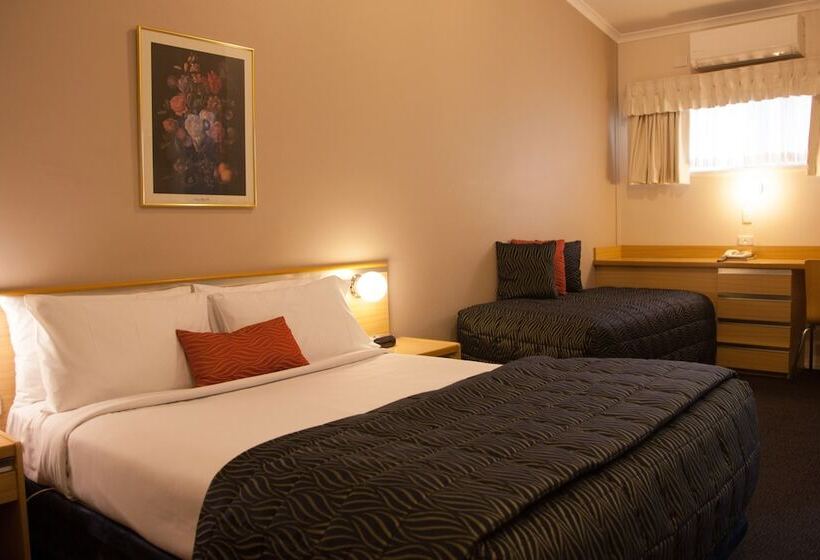 Номер Стандарт, Oxley Motel