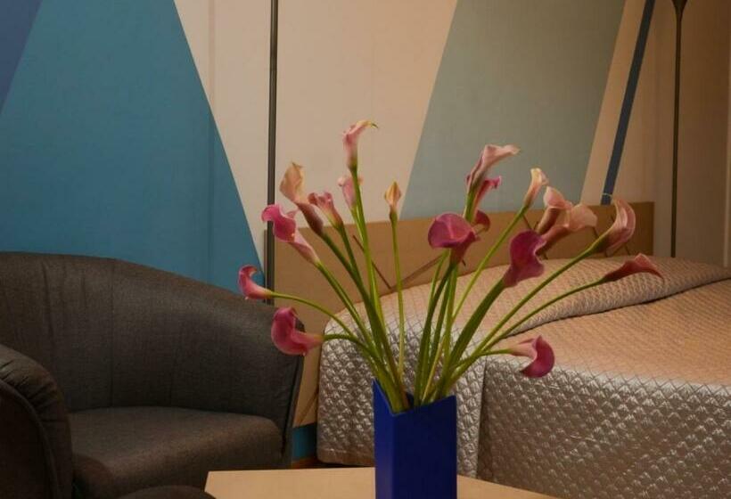 اتاق استاندارد, Mans Nams   Self Check In