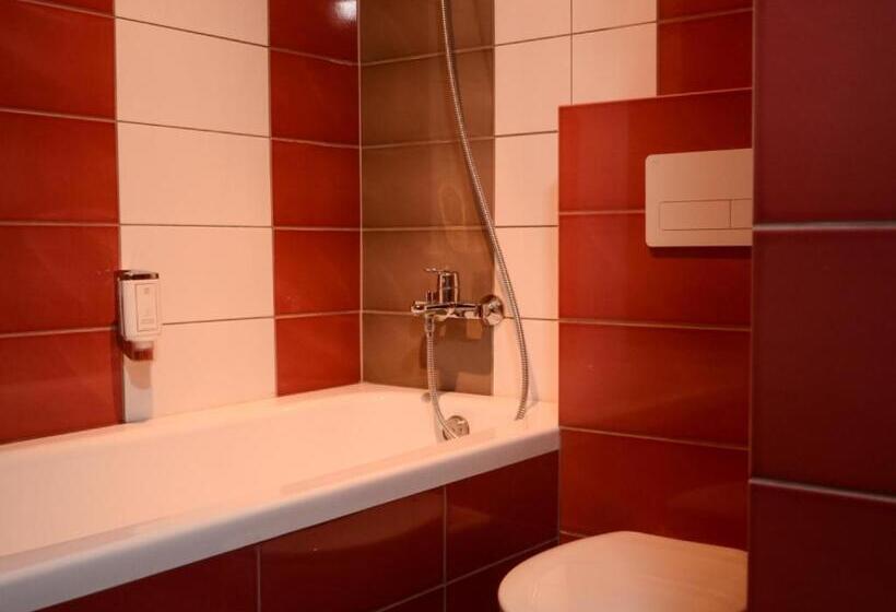 اتاق استاندارد, Mans Nams   Self Check In