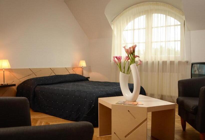 اتاق استاندارد, Mans Nams   Self Check In