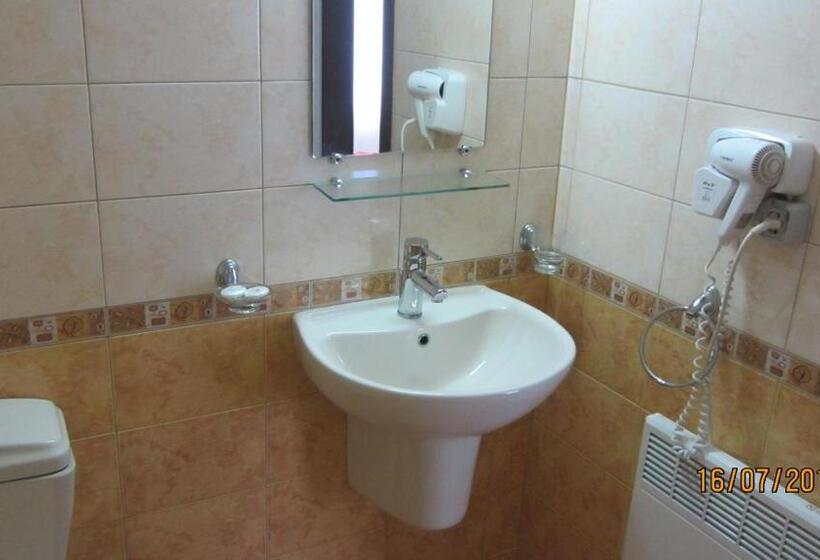 غرفة كومفورت, Excelsior Family