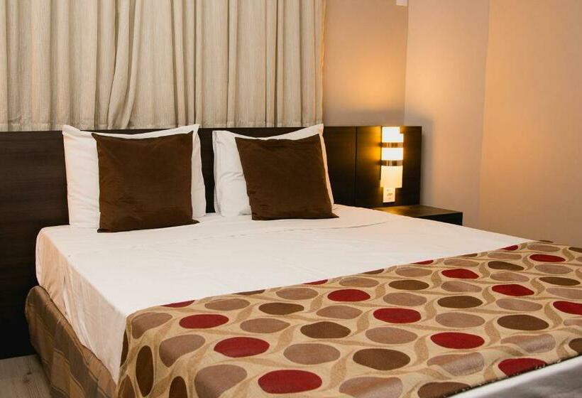 Люкс Deluxe Кровать Кинг, Class Hotel Rio Claro