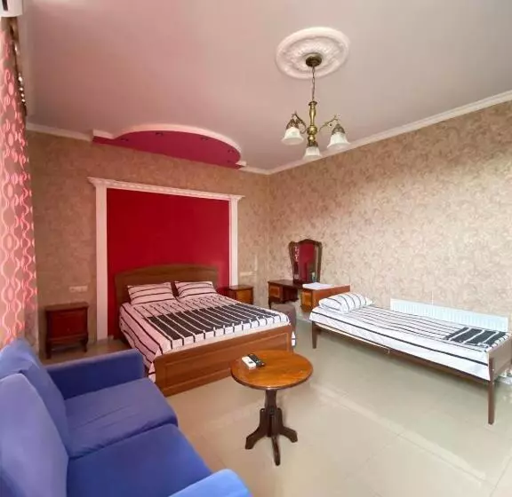 اتاق استاندارد سه نفره, Hostel Golden Fleece