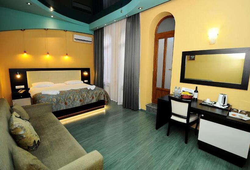 اتاق لوکس, Coral Boutique