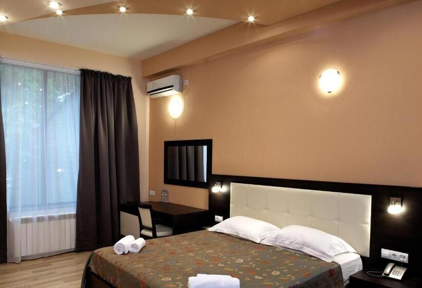 اتاق کلاسیک, Coral Boutique