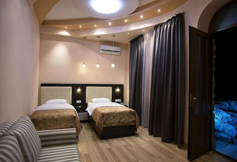 اتاق کلاسیک, Coral Boutique