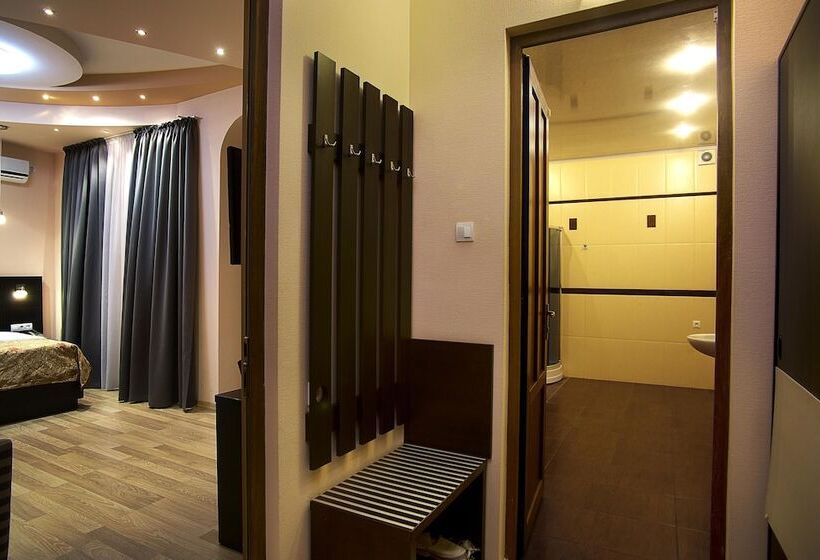 اتاق کلاسیک, Coral Boutique