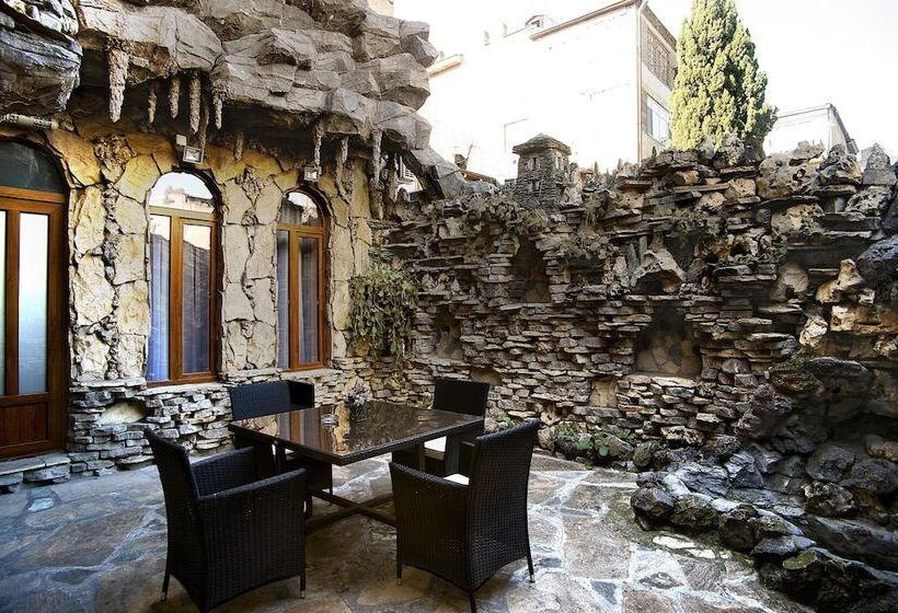 اتاق لوکس, Coral Boutique