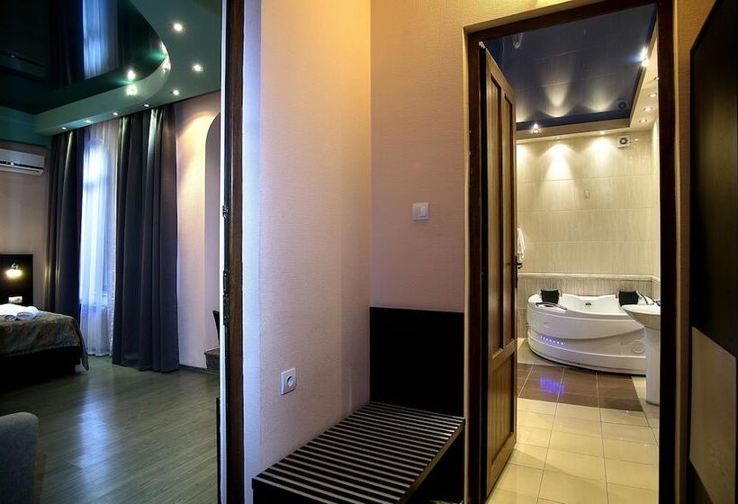 اتاق لوکس, Coral Boutique