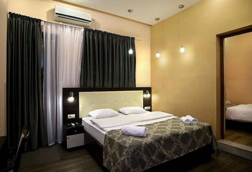 اتاق استاندارد سه نفره, Coral Boutique