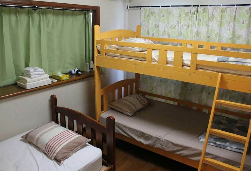 חדר סטנדרט לשלושה, Guest House Kona