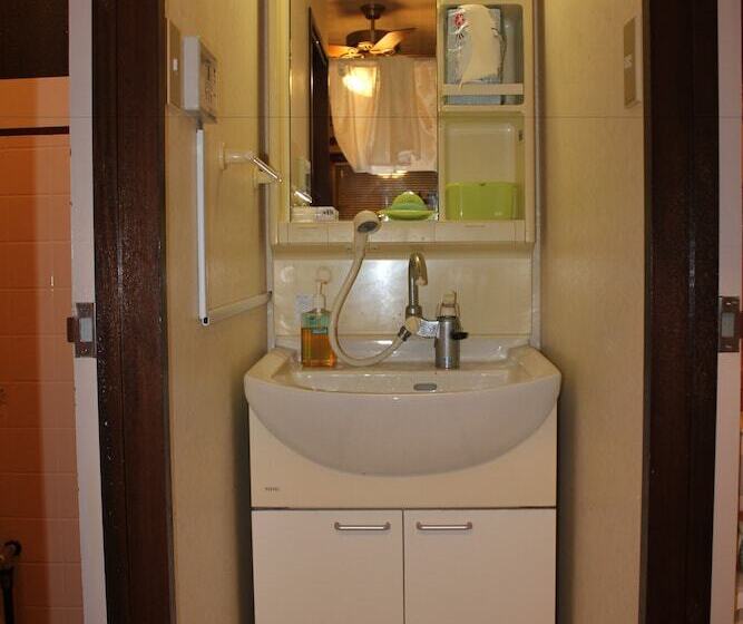 Номер Стандарт Трехместный, Guest House Kona