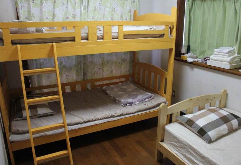 חדר סטנדרט לשלושה, Guest House Kona