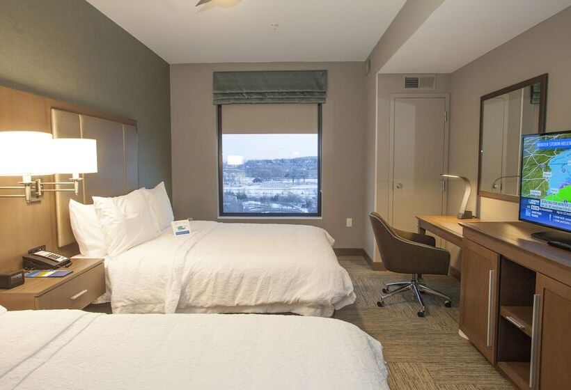 身障者適用スタンダードルーム, Hampton Inn & Suites Downtown St. Paul