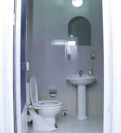 패밀리 룸, Jeyran