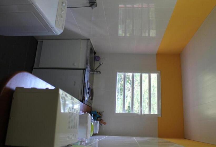 استودیو استاندارد با چشم‌انداز باغ, L Ebene Verte