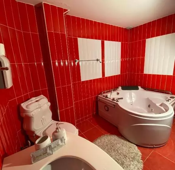 اتاق استاندارد سه نفره, Sara & Spa