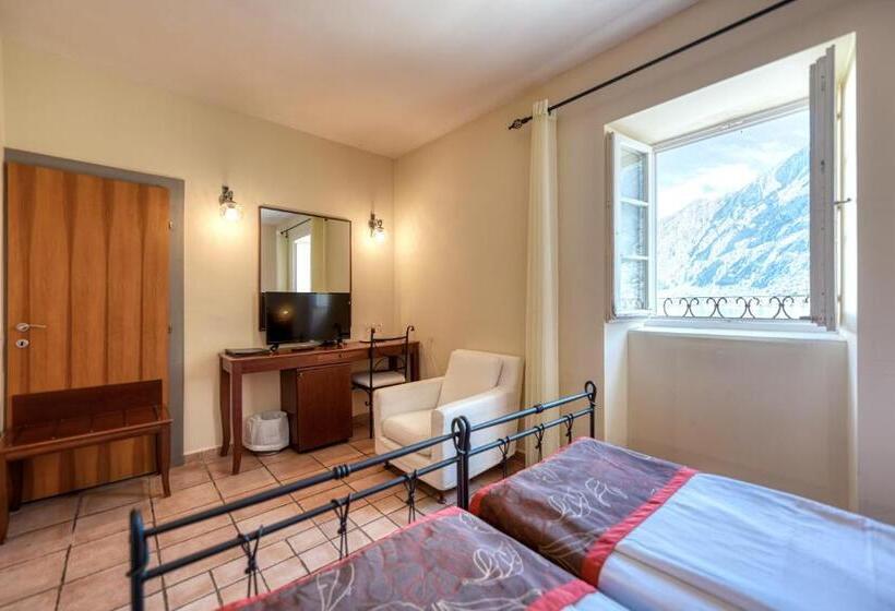 Superior-Zimmer, Splendido