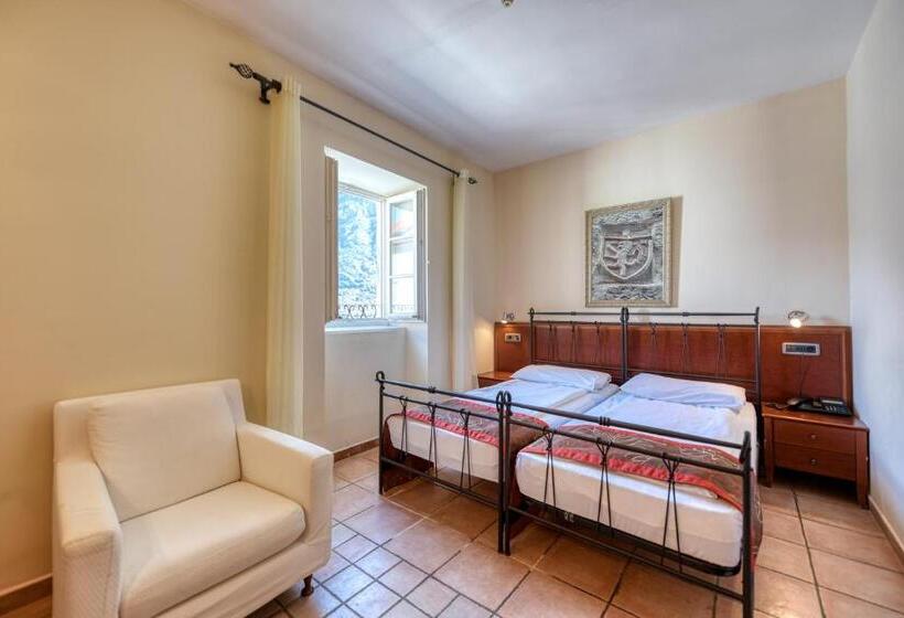 Superior-Zimmer, Splendido