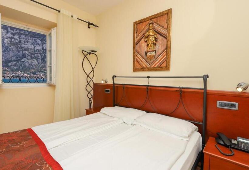 Economy Zimmer, Splendido