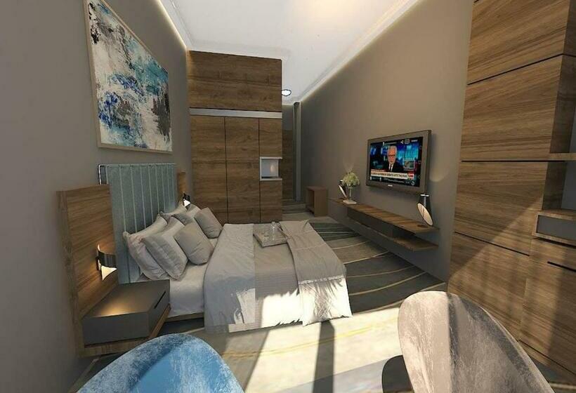 اتاق لوکس با تخت بزرگ, Van Royal