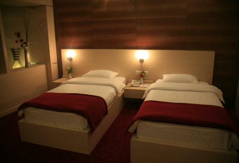 اتاق لوکس, Van Royal