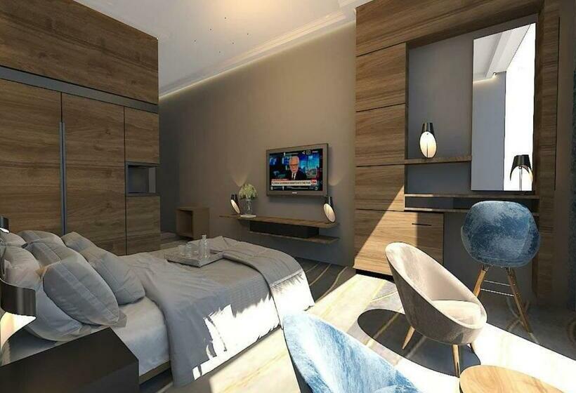 اتاق لوکس با تخت بزرگ, Van Royal