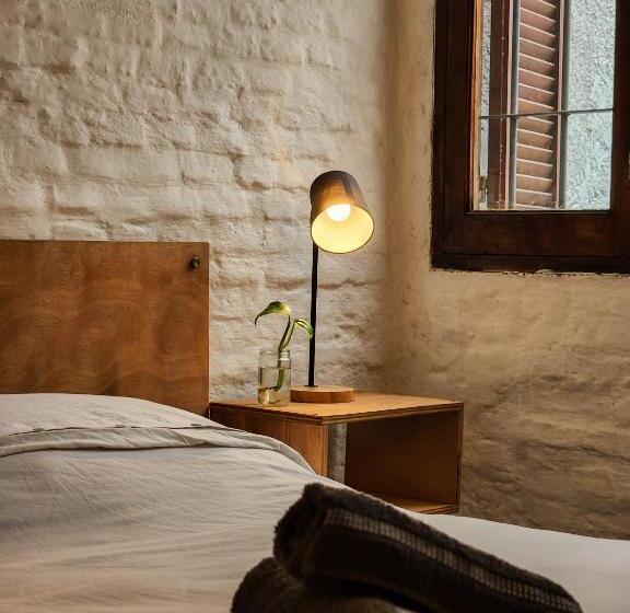 غرفة قياسية, Mediomundo Hostel