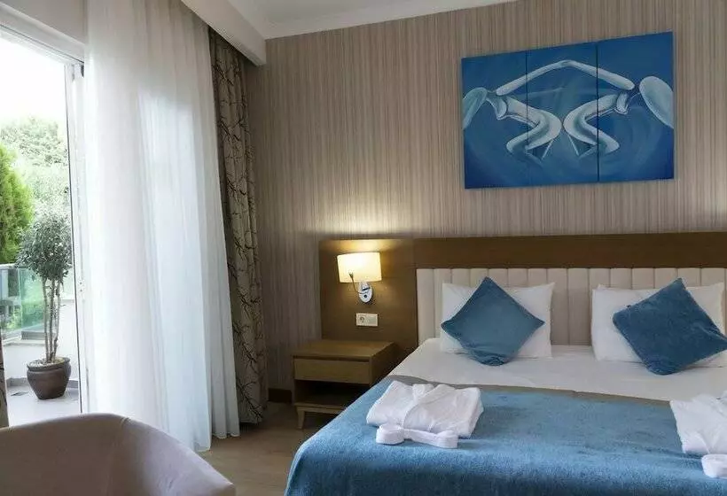 Perhehuone, Adalya Ocean Deluxe