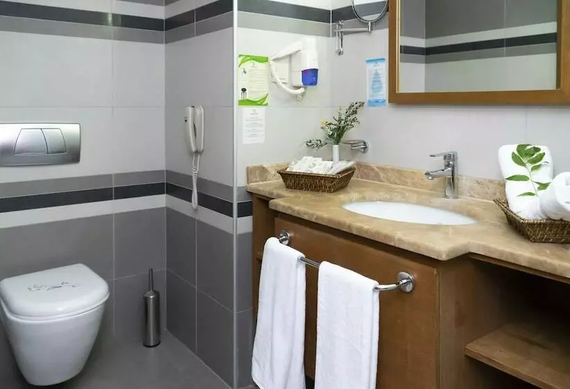 Perhehuone, Adalya Ocean Deluxe