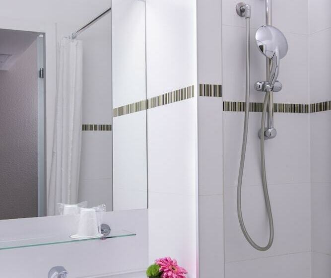 Номер Стандарт, B&b Hotel La Rochelle Centre