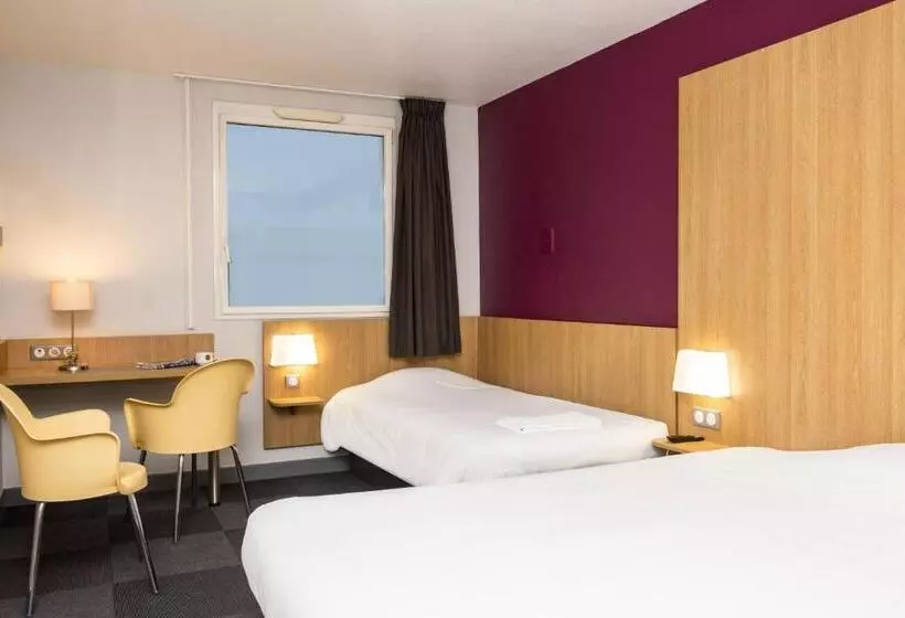 Basic Kolmen Hengen Huone, B&b Hotel La Rochelle Centre