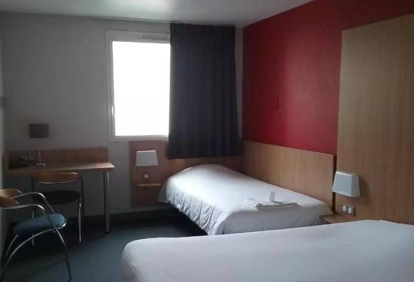 Basic Kolmen Hengen Huone, B&b Hotel La Rochelle Centre