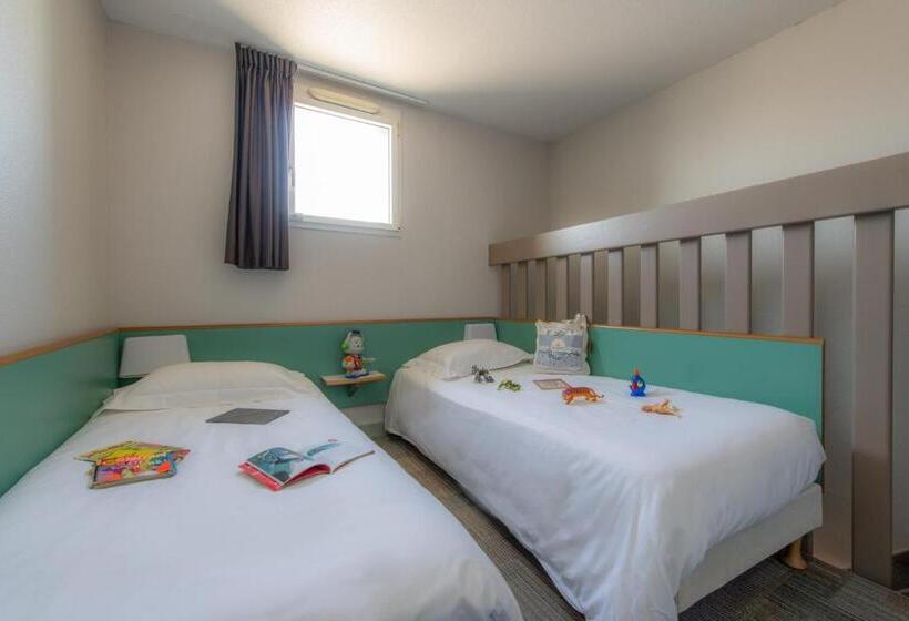 Четырехместный Номер Стандарт, B&b Hotel La Rochelle Centre