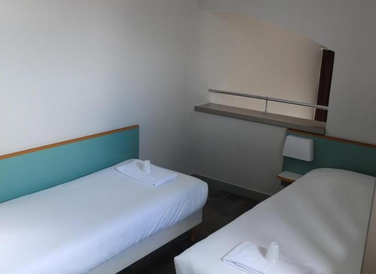 Четырехместный Номер Стандарт, B&b Hotel La Rochelle Centre