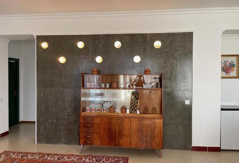 خانه 1 خوابه, Duet Hostel &