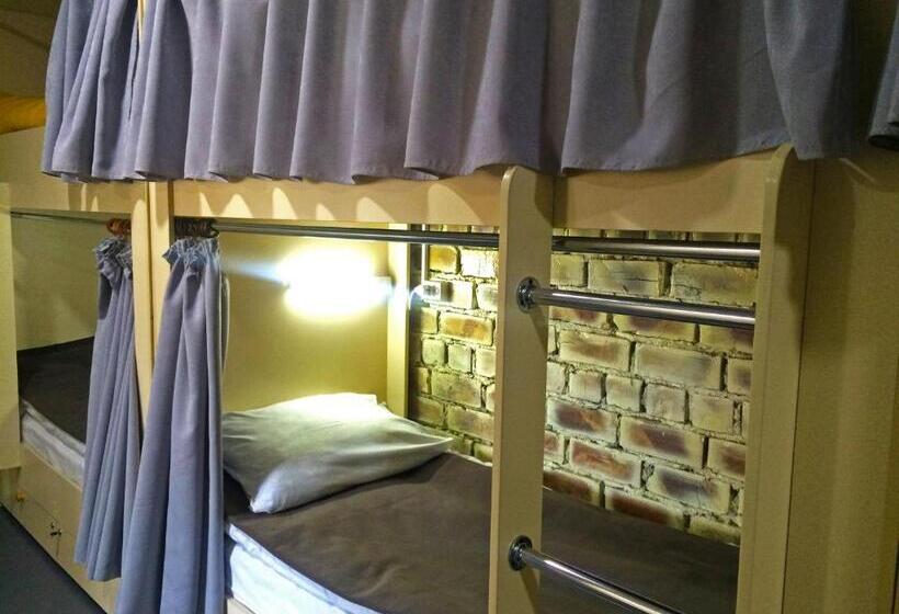 خانه 1 خوابه, Duet Hostel &