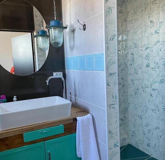 اتاق استاندارد, Duet Hostel &