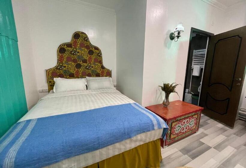 اتاق استاندارد, Duet Hostel &