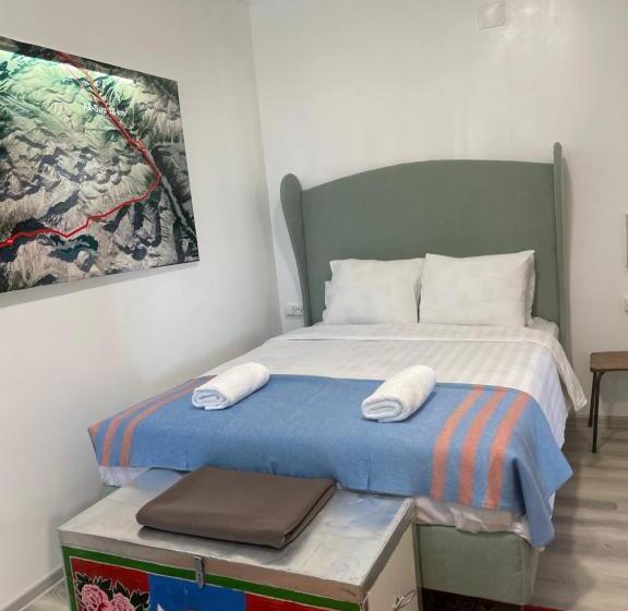 اتاق استاندارد, Duet Hostel &