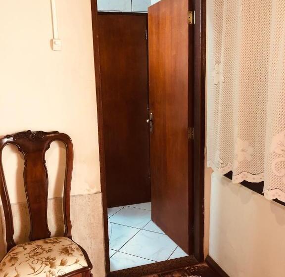 جناح, Hostel Rua Direita Pirenópolis