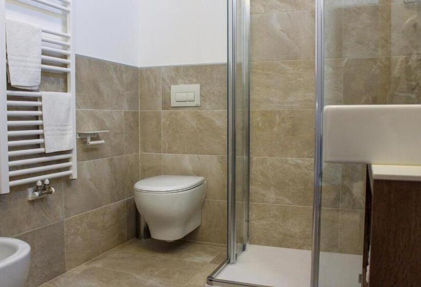 三人经典房间, Alpina