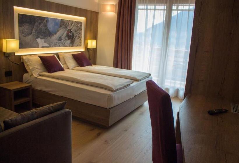 三人经典房间, Alpina