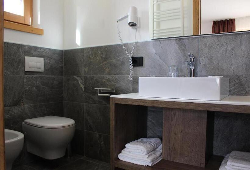 舒适型房间, Alpina