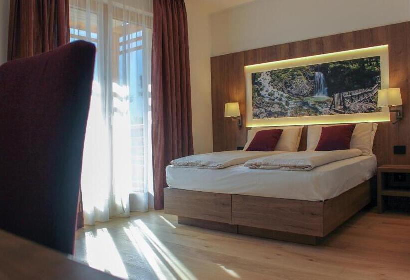 小型套房, Alpina